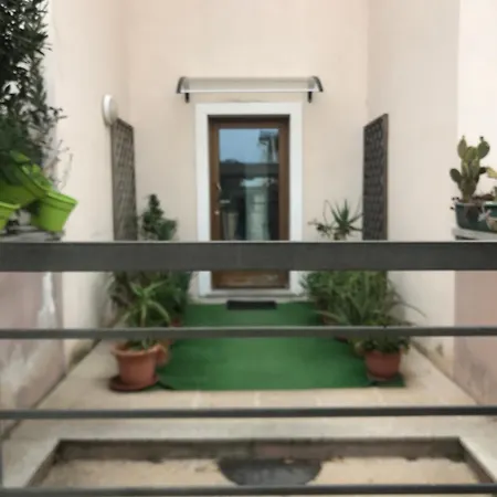 Apartament Via Alloro 44 *